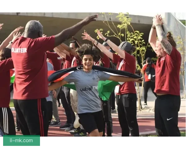 世界杯官方志愿者服装正式揭晓展现赛事文化青春风采引发全球瞩目